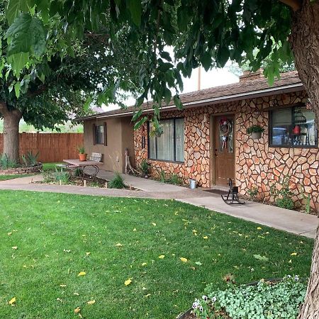 Zion'S Backyard Bed And Breakfast Colorado City Exterior foto