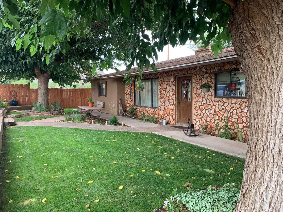 Zion'S Backyard Bed And Breakfast Colorado City Exterior foto