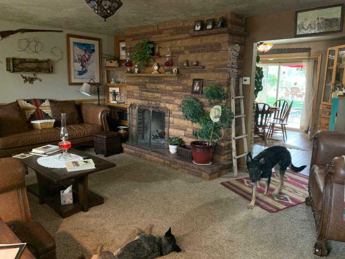 Zion'S Backyard Bed And Breakfast Colorado City Exterior foto